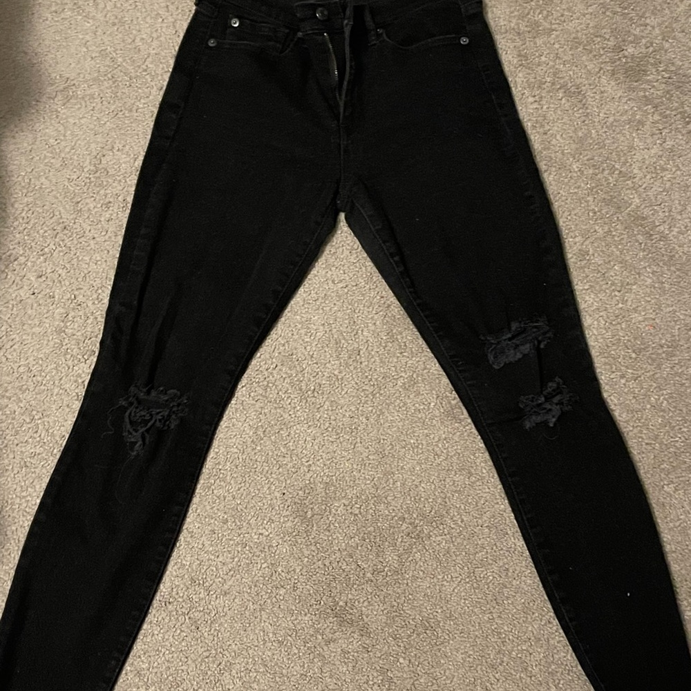 Gap black ripped from knee high rise